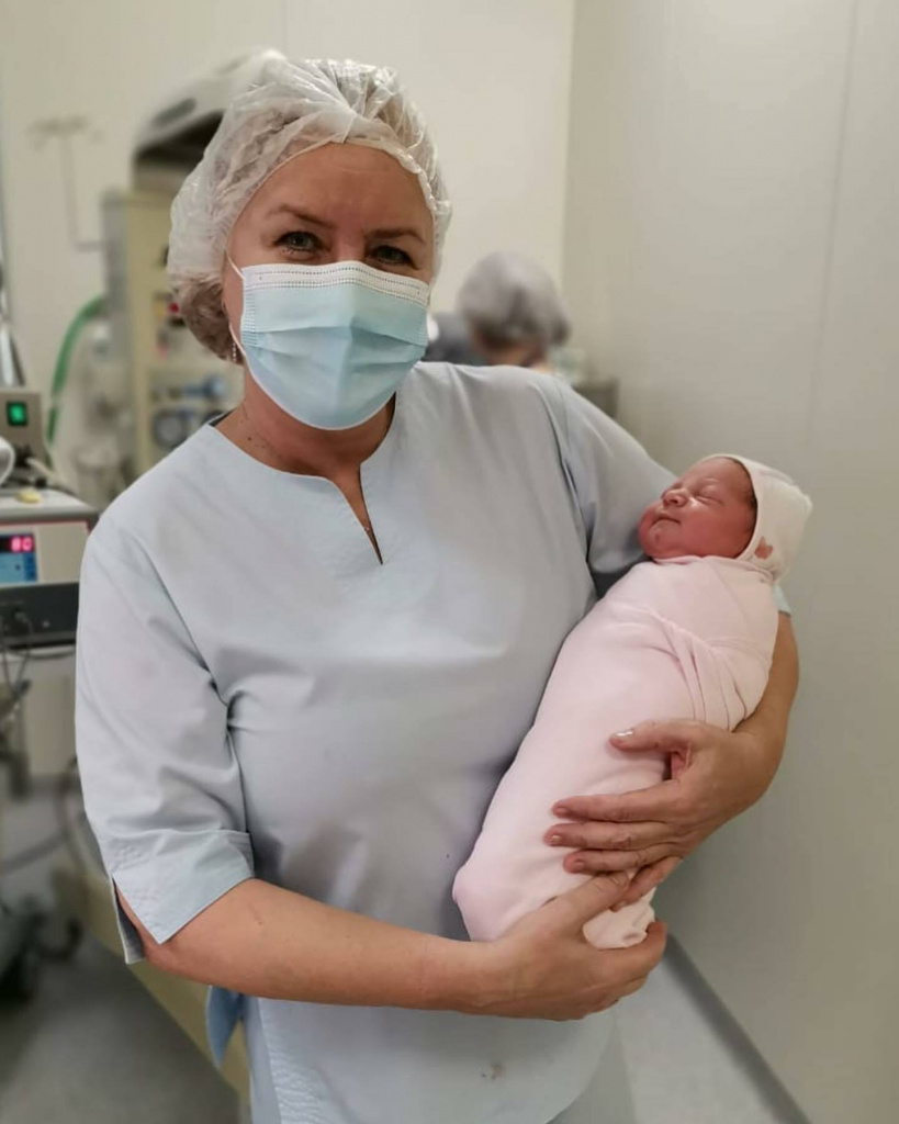 «После родов одна девочка у меня спросила: «А можно я буду называть вас мамой?»